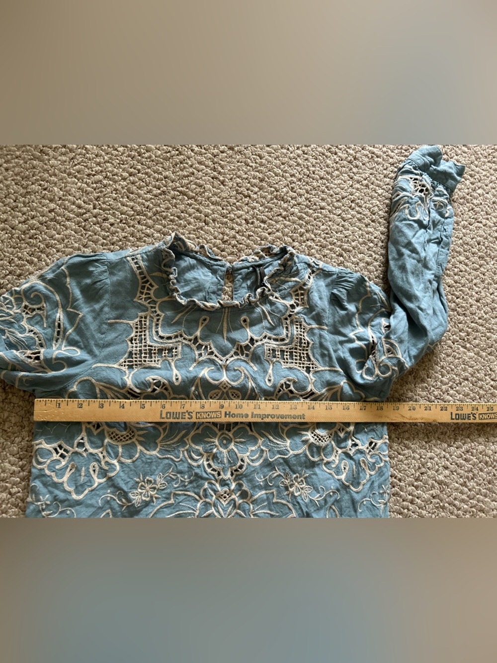 Anthropologie Linen Blend Lace Embroidered Blue Ling Sleeve blouse size S - Picture 7 of 9